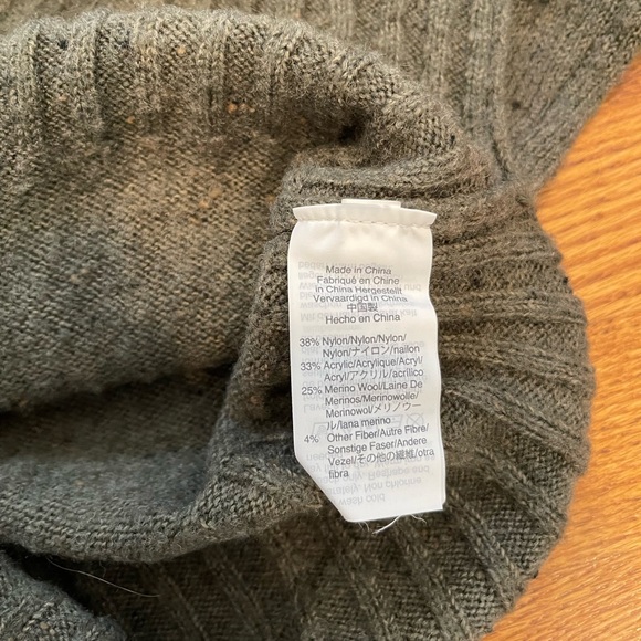 Donegal Inland Turtleneck Sweater in Coziest Yarn - Donegal Forest - Medium - Picture 4 of 8